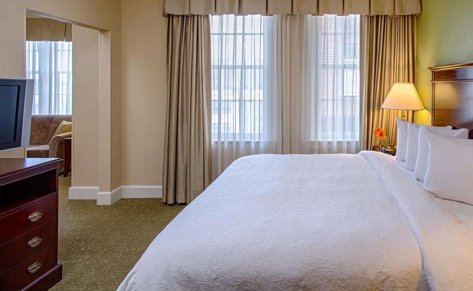 Hampton Inn & Suites Birmingham-Downtown-Tutwiler Exteriör bild